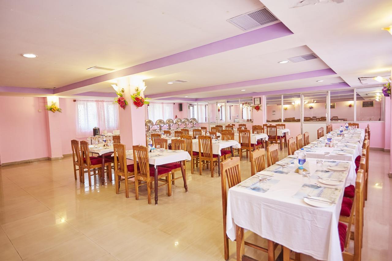 Joe Beach Resort Mahabalipuram Buitenkant foto