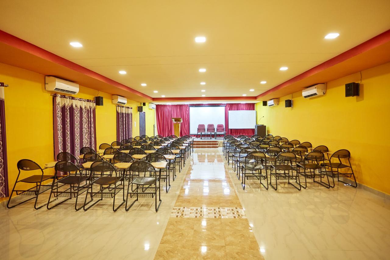 Joe Beach Resort Mahabalipuram Buitenkant foto