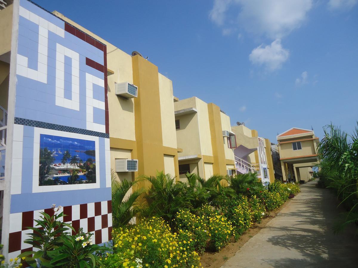 Joe Beach Resort Mahabalipuram Buitenkant foto